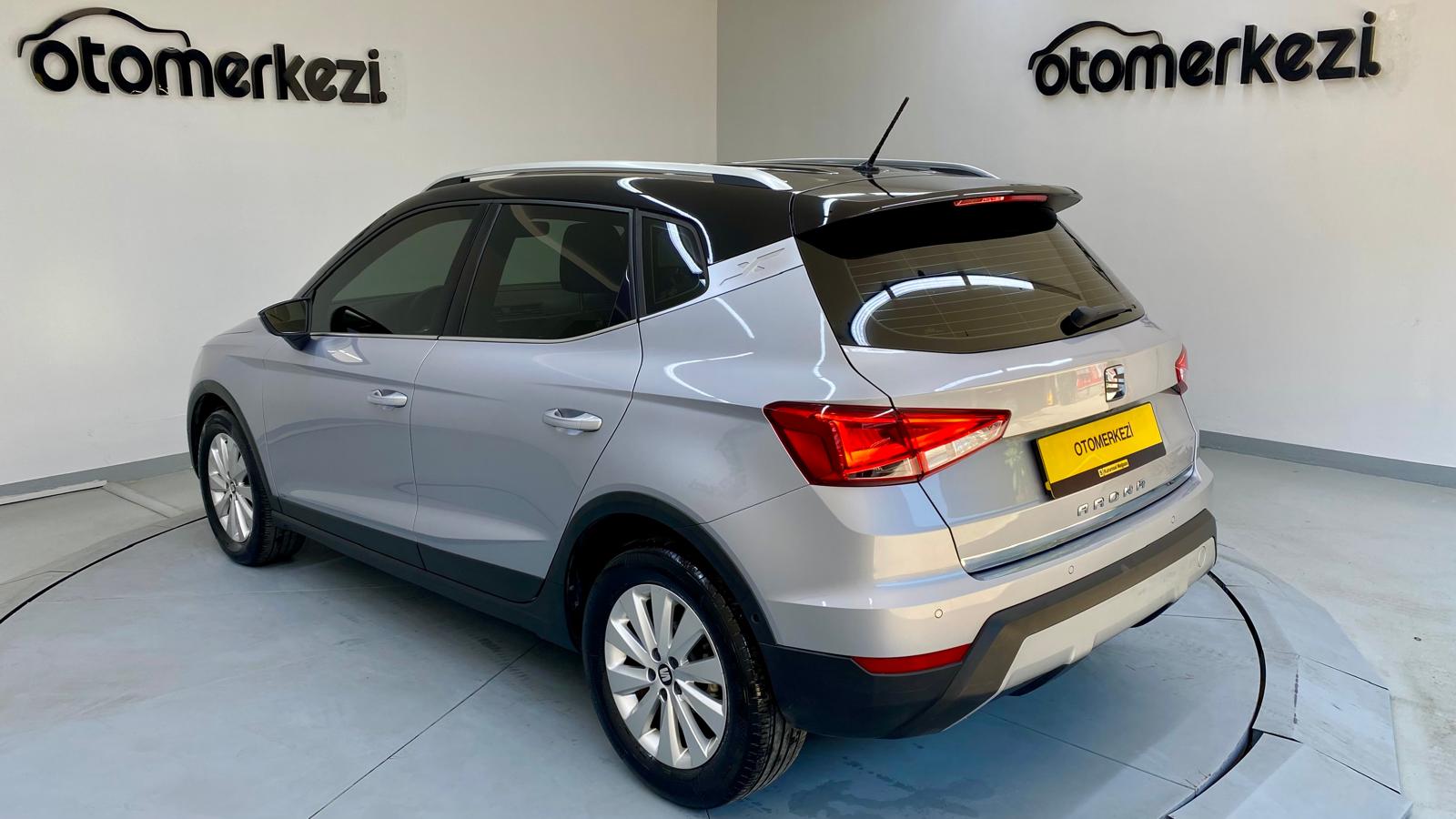 SEAT ARONA 6
